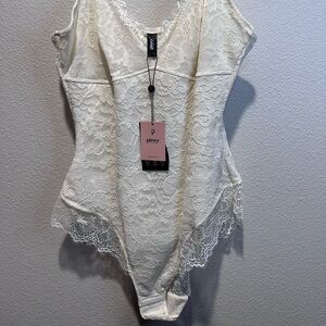 Pinsy Cream Lace Shapewear Bodysuit Size XL